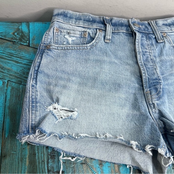 Gap High Rise Cheeky Distressed Denim Jean Shorts Size 29 Casual - Picture 4 of 13